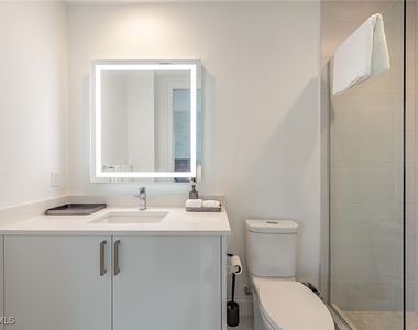 1111 Central Avenue - Photo Thumbnail 8