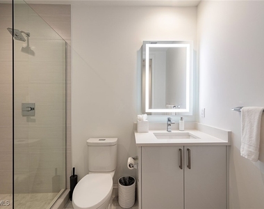 1111 Central Avenue - Photo Thumbnail 6