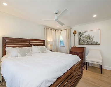 301 Ridge Drive - Photo Thumbnail 6