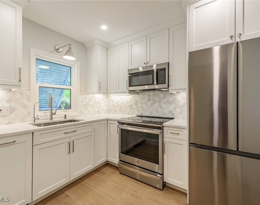 301 Ridge Drive - Photo Thumbnail 4