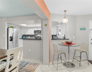 1337 Wisconsin Drive - Photo Thumbnail 13