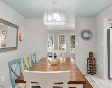 1337 Wisconsin Drive - Photo Thumbnail 12