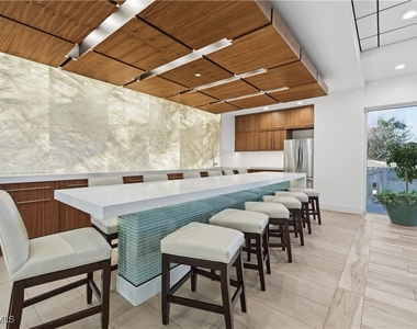 6361 Pelican Bay Boulevard - Photo Thumbnail 27