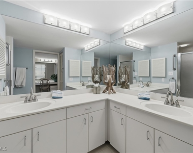 6361 Pelican Bay Boulevard - Photo Thumbnail 13