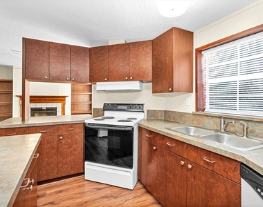 11261 Rose Road - Photo Thumbnail 11