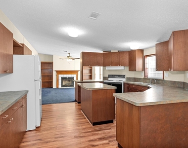 11261 Rose Road - Photo Thumbnail 9