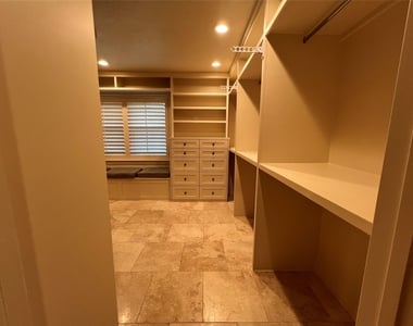 1014 Roxella Street - Photo Thumbnail 16