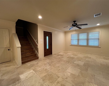 1014 Roxella Street - Photo Thumbnail 12