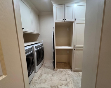 1014 Roxella Street - Photo Thumbnail 8