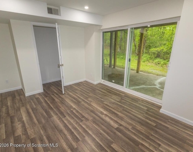 1273 Chateau Drive - Photo Thumbnail 20