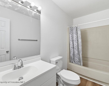 1273 Chateau Drive - Photo Thumbnail 12