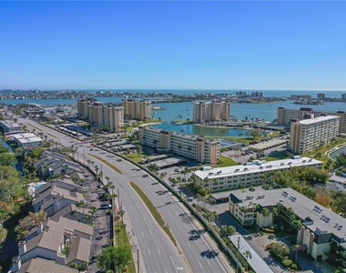 4650 Cove Circle - Photo Thumbnail 18