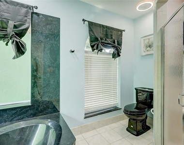 238 Sw Grove Avenue - Photo Thumbnail 21