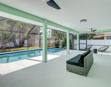 238 Sw Grove Avenue - Photo Thumbnail 35
