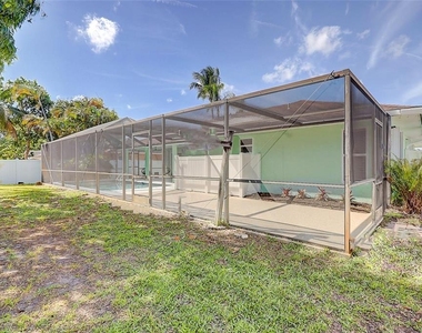 238 Sw Grove Avenue - Photo Thumbnail 40
