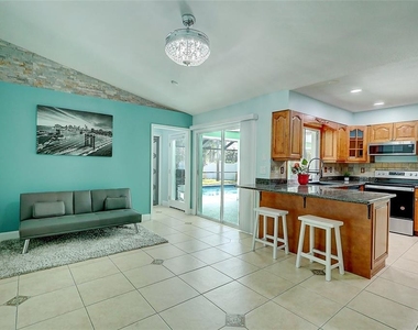 238 Sw Grove Avenue - Photo Thumbnail 24
