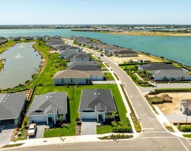 16397 Preservation Boulevard - Photo Thumbnail 54