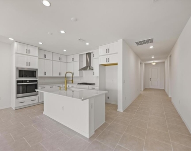 16397 Preservation Boulevard - Photo Thumbnail 17