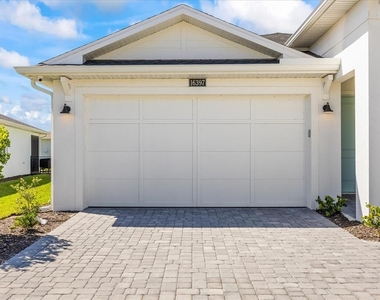 16397 Preservation Boulevard - Photo Thumbnail 4