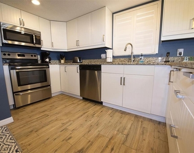 1571 S Atlantic Avenue - Photo Thumbnail 9