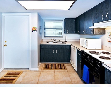 1571 S Atlantic Avenue - Photo Thumbnail 7