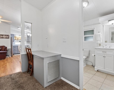 732 Royal Palm Avenue - Photo Thumbnail 10
