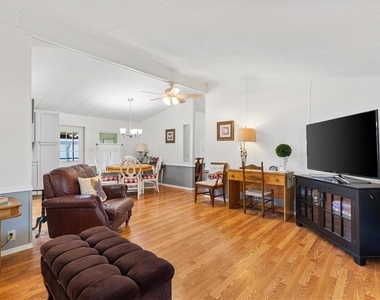 732 Royal Palm Avenue - Photo Thumbnail 6