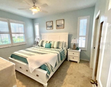 8369 Wingate Drive - Photo Thumbnail 11