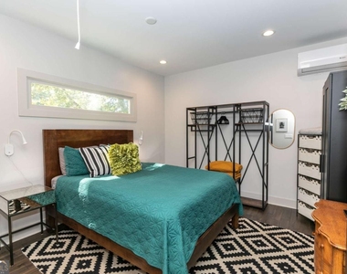 1084 Sanders Avenue Se - Photo Thumbnail 19