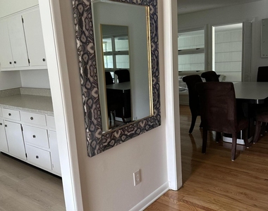 172 Larchwood Avenue - Photo Thumbnail 6