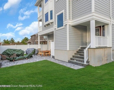 443 N Highway 35 - Photo Thumbnail 2