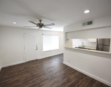 5404 Reiger Avenue - Photo Thumbnail 4