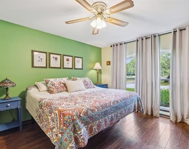 2407 N Carroll Avenue - Photo Thumbnail 24