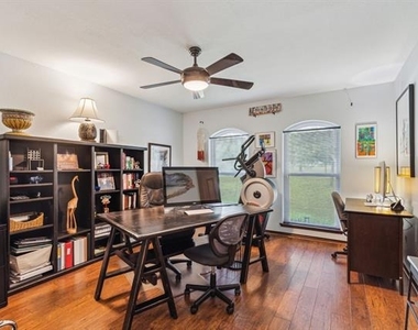 2407 N Carroll Avenue - Photo Thumbnail 28