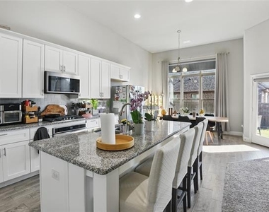 1164 Red Hawk Lane - Photo Thumbnail 4