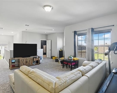 1164 Red Hawk Lane - Photo Thumbnail 21