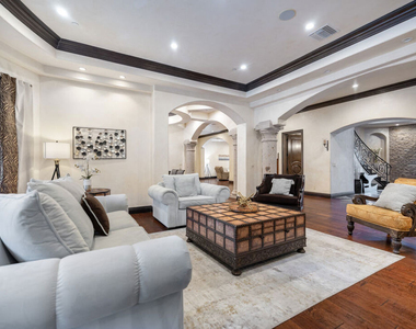 18607 Cassandra Street - Photo Thumbnail 14
