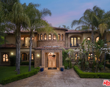 18607 Cassandra Street - Photo Thumbnail 10