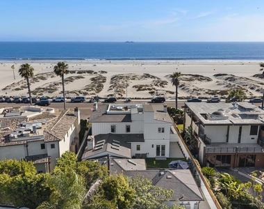 1059 Ocean Blvd - Photo Thumbnail 1