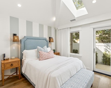 1059 Ocean Blvd - Photo Thumbnail 19
