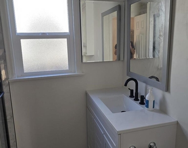 4527 Esther Street - Photo Thumbnail 14