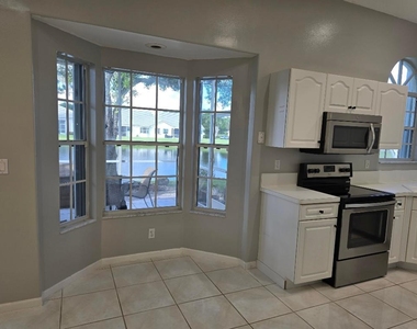6179 Bear Creek Court - Photo Thumbnail 4