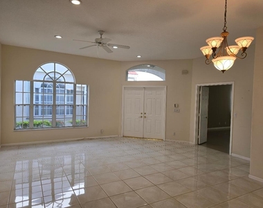 6179 Bear Creek Court - Photo Thumbnail 7