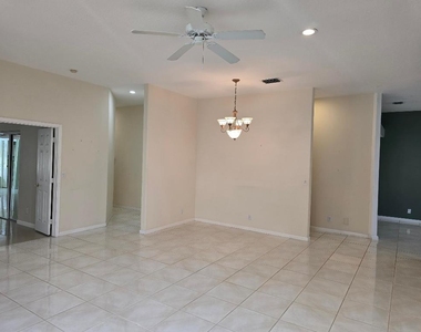 6179 Bear Creek Court - Photo Thumbnail 10