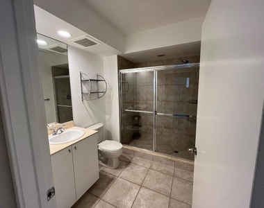 1551 N Flagler Drive - Photo Thumbnail 10