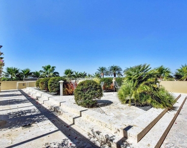 1551 N Flagler Drive - Photo Thumbnail 16