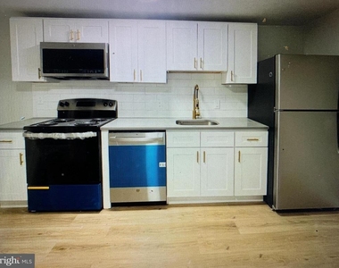 401 Blue Bell Road - Photo Thumbnail 5