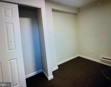 401 Blue Bell Road - Photo Thumbnail 8