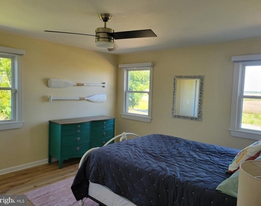 8034 Riverview Road - Photo Thumbnail 33