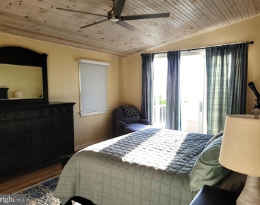 8034 Riverview Road - Photo Thumbnail 31